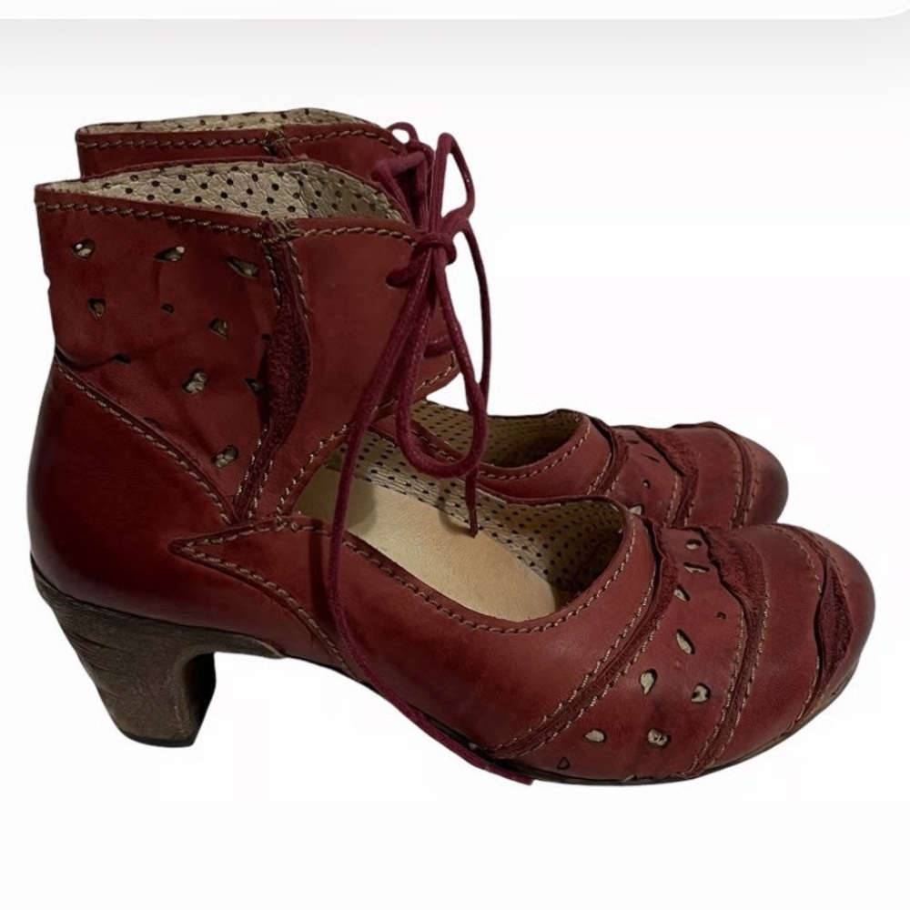 Rovers Burgundy Leather Lace-Up Heels🔥